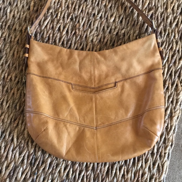 HOBO bag. Tan distressed leather. Hobo style. 12” x 15”. Very nice condition!! - Picture 3 of 9